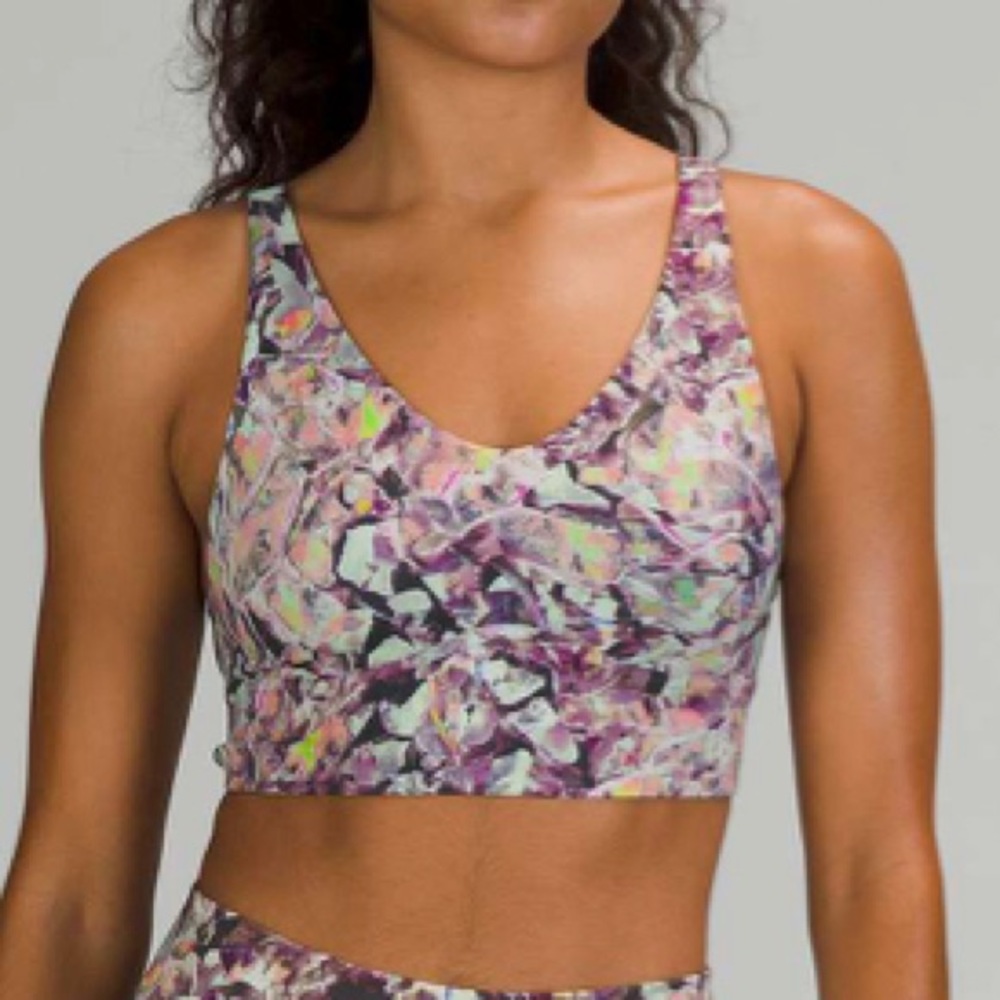 Lululemon: workout top